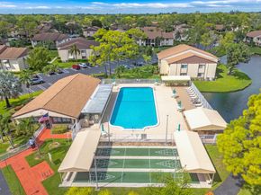 312 Knotty Pine Circle C1, Greenacres FL 33463