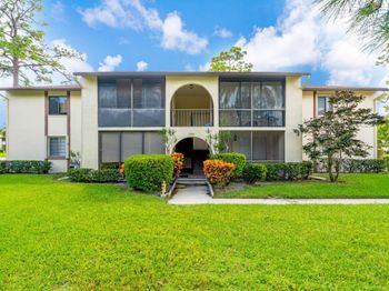 312 Knotty Pine Circle