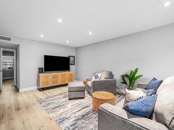 837 North Drive C, Delray Beach FL 33445