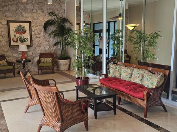 5600 N Flagler Drive 801, West Palm Beach FL 33407