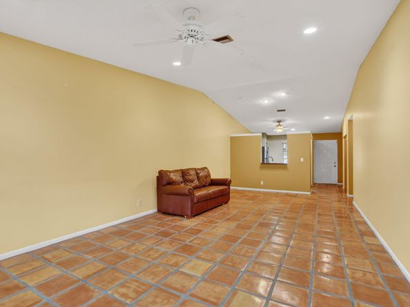 18555 Egret Way, Boca Raton FL 33496