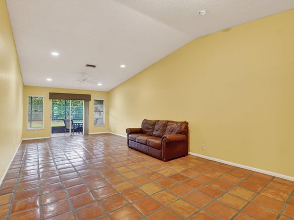 18555 Egret Way, Boca Raton FL 33496