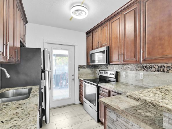 1814 NE 53rd Ct, Pompano Beach FL 33064