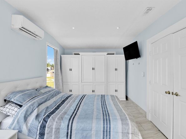 1814 NE 53rd Ct, Pompano Beach FL 33064