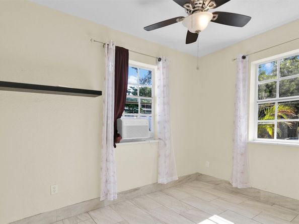 1814 NE 53rd Ct, Pompano Beach FL 33064