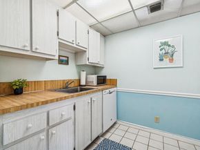 1805 Fairview Villas Drive 3, Palm Springs FL 33406