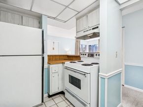 1805 Fairview Villas Drive 3, Palm Springs FL 33406