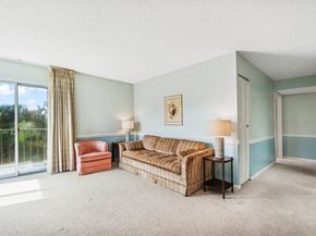 1805 Fairview Villas Drive 3, Palm Springs FL 33406