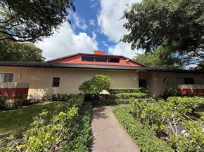 2202 S Cypress Bend Drive 101, Pompano Beach FL 33069