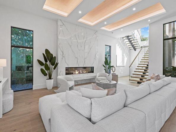 2085 Vitex Lane, North Palm Beach FL 33408