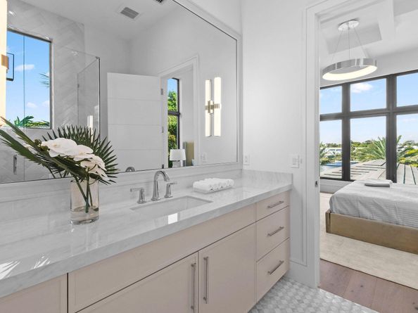 2085 Vitex Lane, North Palm Beach FL 33408