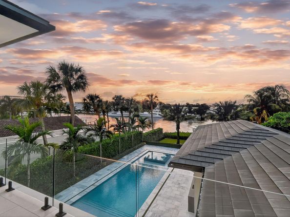 2085 Vitex Lane, North Palm Beach FL 33408