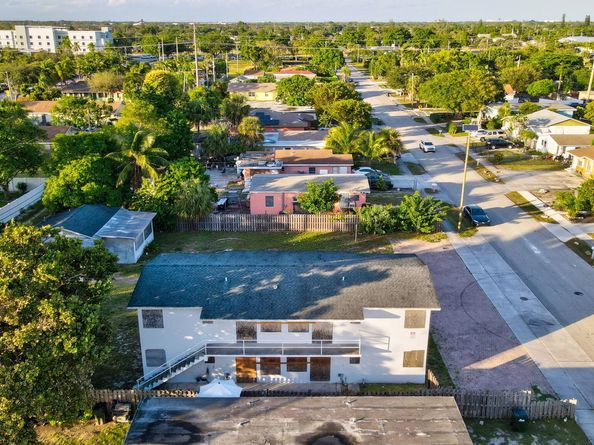 124/122 SW 8th Avenue, Delray Beach FL 33444