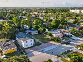 124/122 SW 8th Avenue, Delray Beach FL 33444