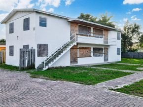 124/122 SW 8th Avenue, Delray Beach FL 33444