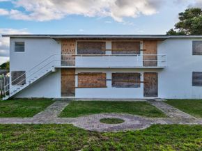 124/122 SW 8th Avenue, Delray Beach FL 33444