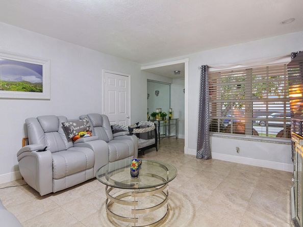 17211 SW 119th Ct, Miami FL 33177