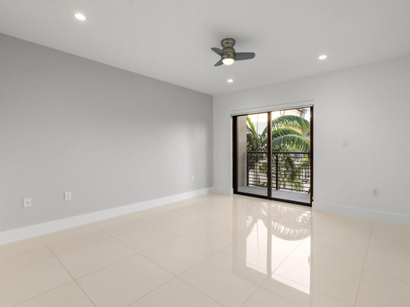 180 SE 4th Terrace, Pompano Beach FL 33060