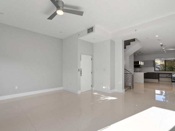 180 SE 4th Terrace, Pompano Beach FL 33060