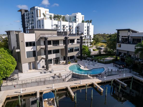 180 SE 4th Terrace, Pompano Beach FL 33060