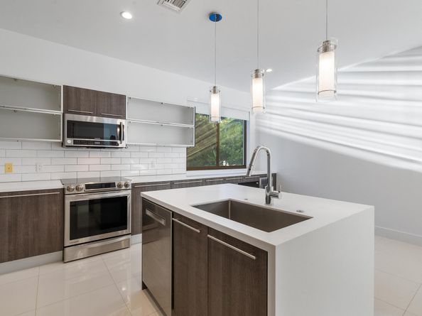 180 SE 4th Terrace, Pompano Beach FL 33060