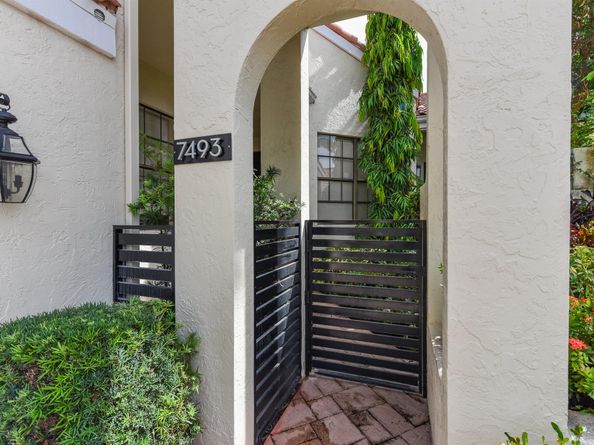 7493 Campo Florido, Boca Raton FL 33433