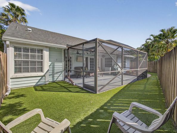 381 Park Forest Way, Wellington FL 33414