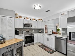 5710 Parkwalk Circle E, Boynton Beach FL 33472