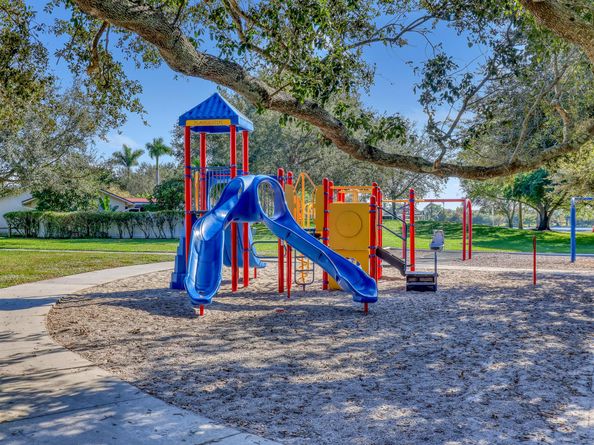 10404 Carmen Lane, Royal Palm Beach FL 33411