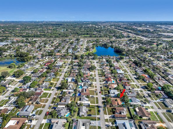 10404 Carmen Lane, Royal Palm Beach FL 33411