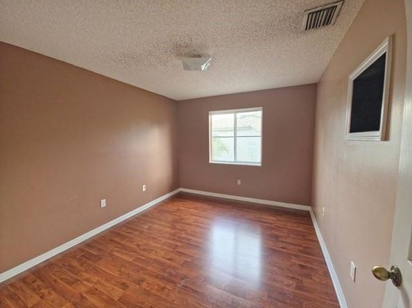 14422 N Royal Cove Cir, Davie FL 33325