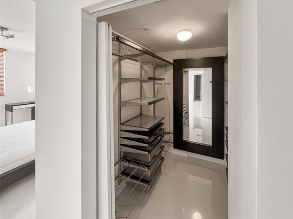 2775 NE 187th St 627, Miami FL 33180