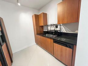 2775 NE 187th St 627, Miami FL 33180