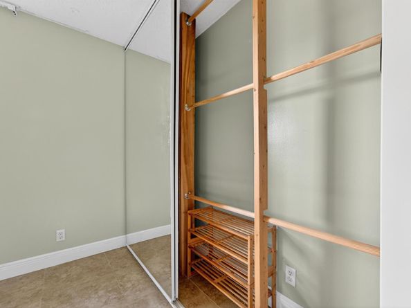 1708 SW 21st Street SW, Boynton Beach FL 33426