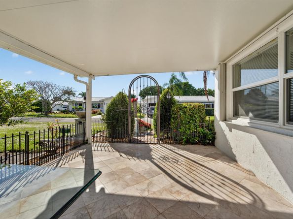 1708 SW 21st Street SW, Boynton Beach FL 33426