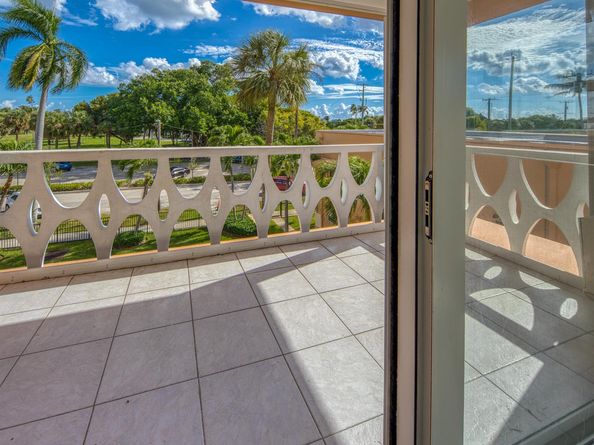 15 S Golfview Road 306, Lake Worth Beach FL 33460