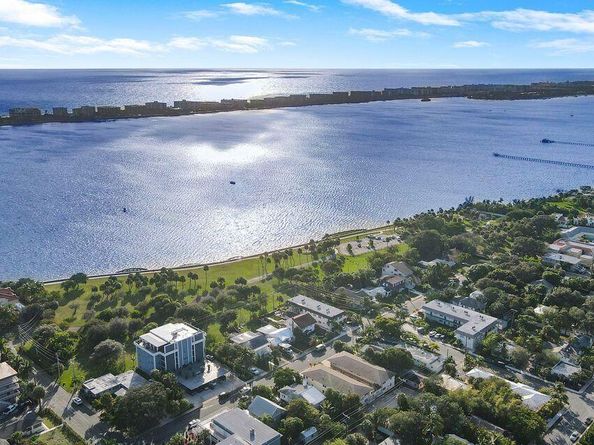 15 S Golfview Road 306, Lake Worth Beach FL 33460