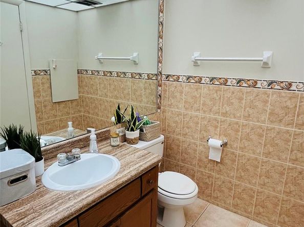 3650 Inverrary Dr 3T, Lauderhill FL 33319