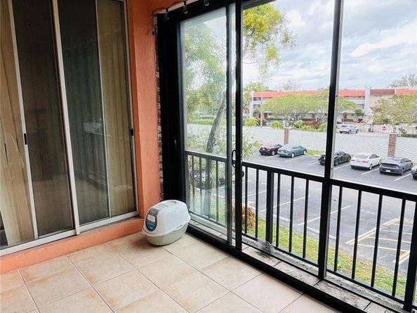 3650 Inverrary Dr 3T, Lauderhill FL 33319