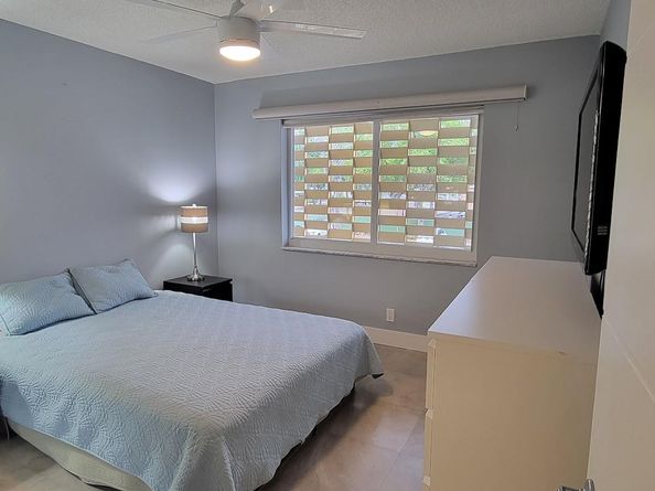 3050 16 Ave 201, Oakland Park FL 33334