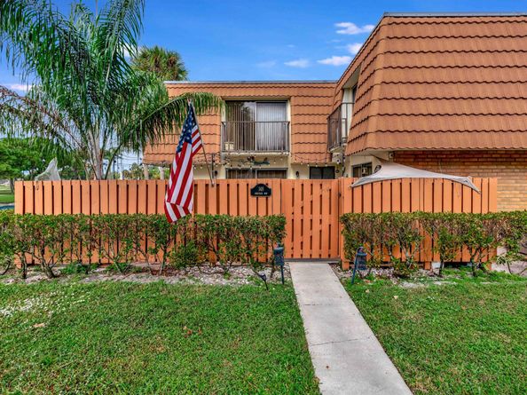 148 Heritage Way, West Palm Beach FL 33407