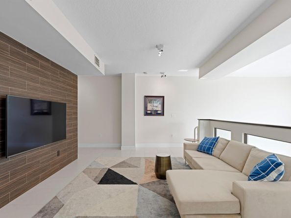 108 Lake Avenue 203, Lake Worth Beach FL 33460