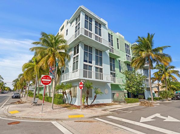 108 Lake Avenue 203, Lake Worth Beach FL 33460