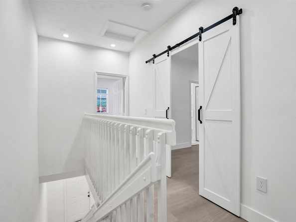 1003 NW 100th Ave, Pembroke Pines FL 33024