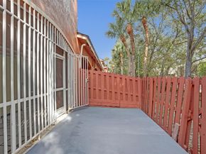 1003 NW 100th Ave, Pembroke Pines FL 33024