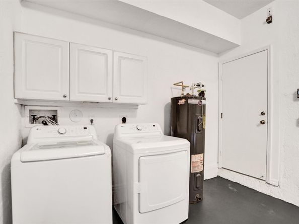 1003 NW 100th Ave, Pembroke Pines FL 33024