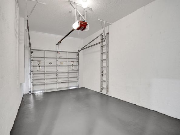 1003 NW 100th Ave, Pembroke Pines FL 33024