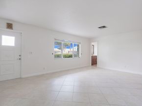 1141 NW 90th Way, Plantation FL 33322