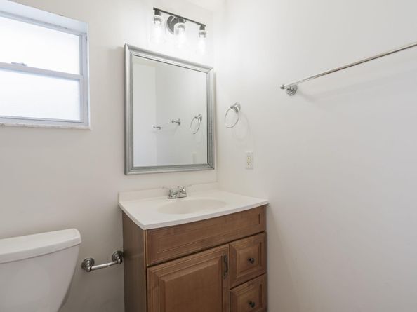 1141 NW 90th Way, Plantation FL 33322