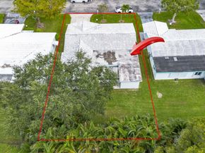 1141 NW 90th Way, Plantation FL 33322